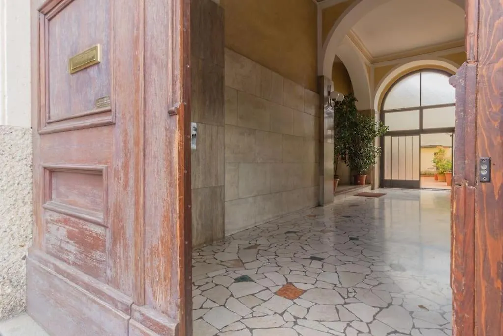Casa D'Enrico Apartment Milan